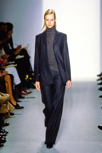 Look 7